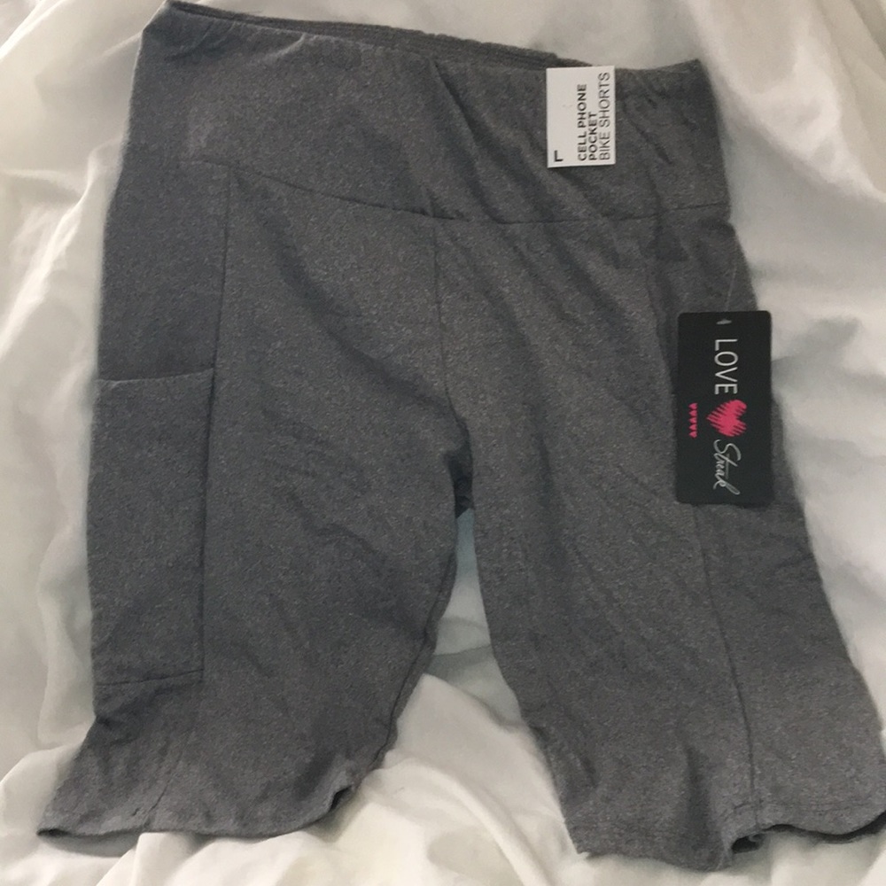 Bike Shorts Cell Phone Pocket Love Struck NWT